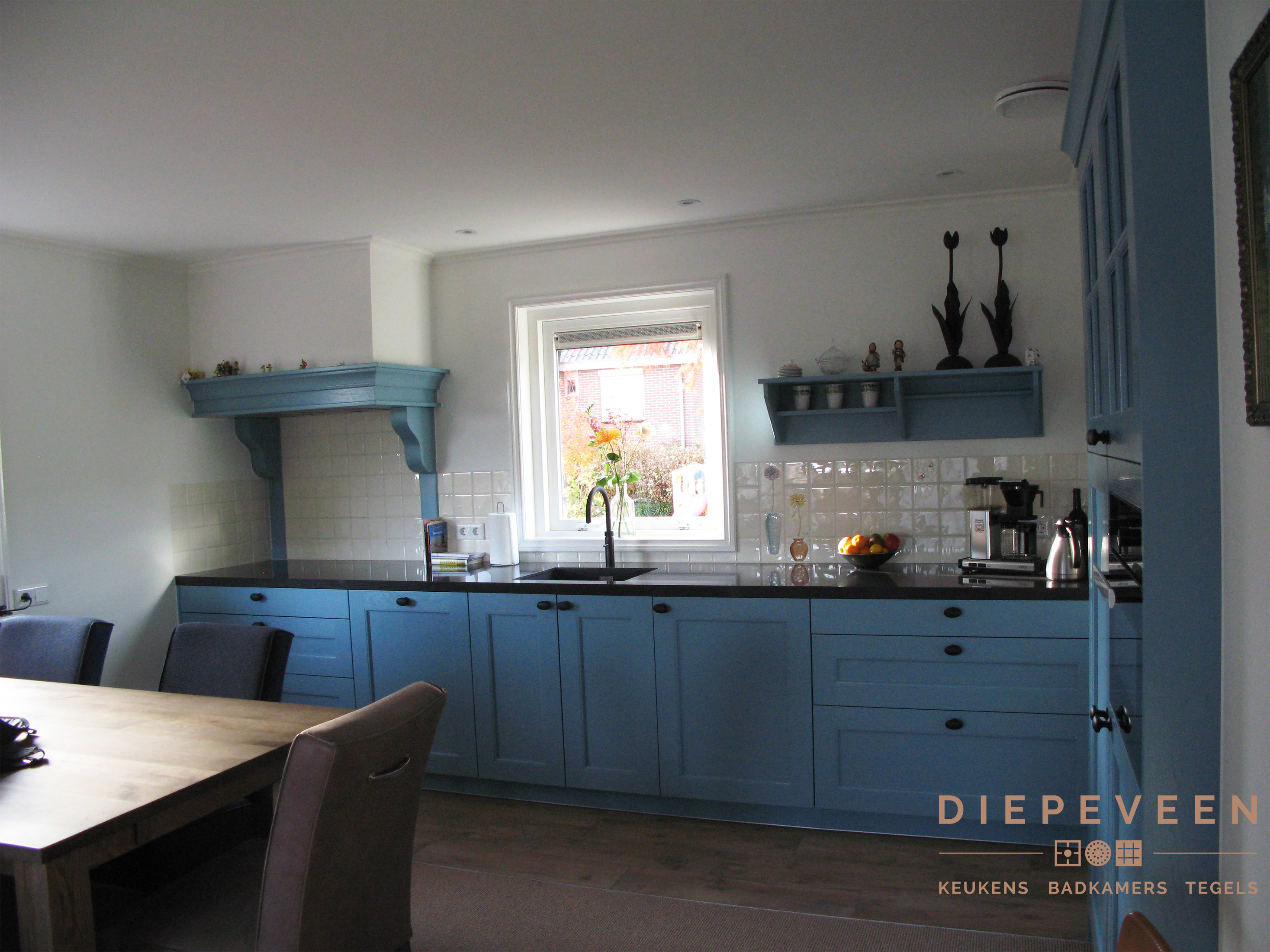 Foto : Landelijke blauwe keuken